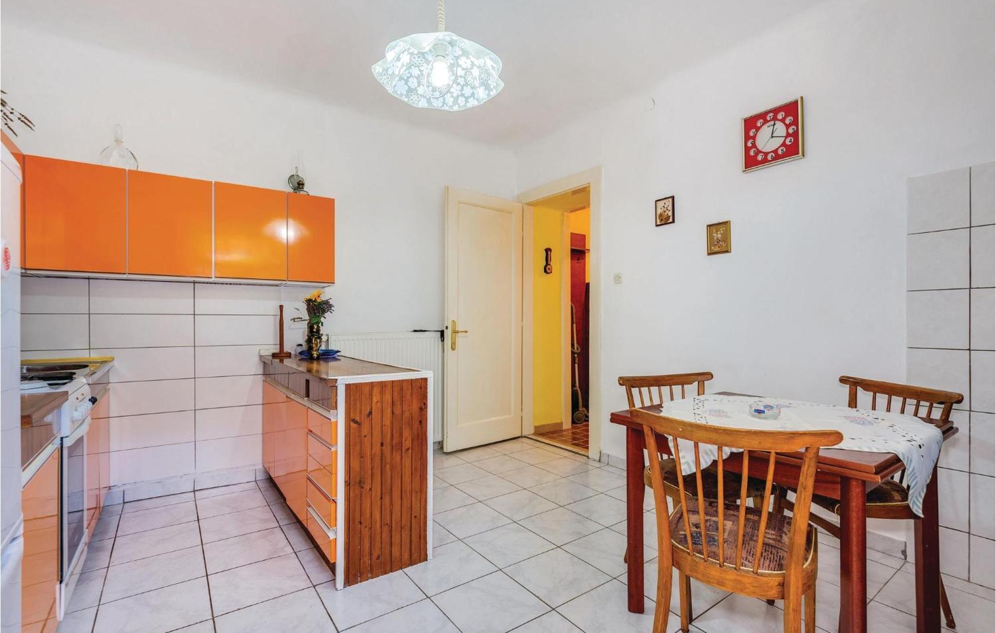 1 Bedroom Beautiful Apartment In Bakar Exterior foto